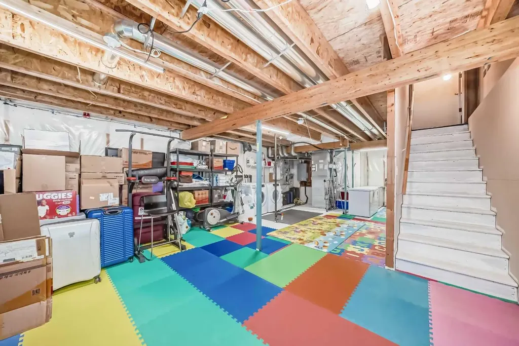 109 New Brighton Park SE Calgary AB T2Z 1B2