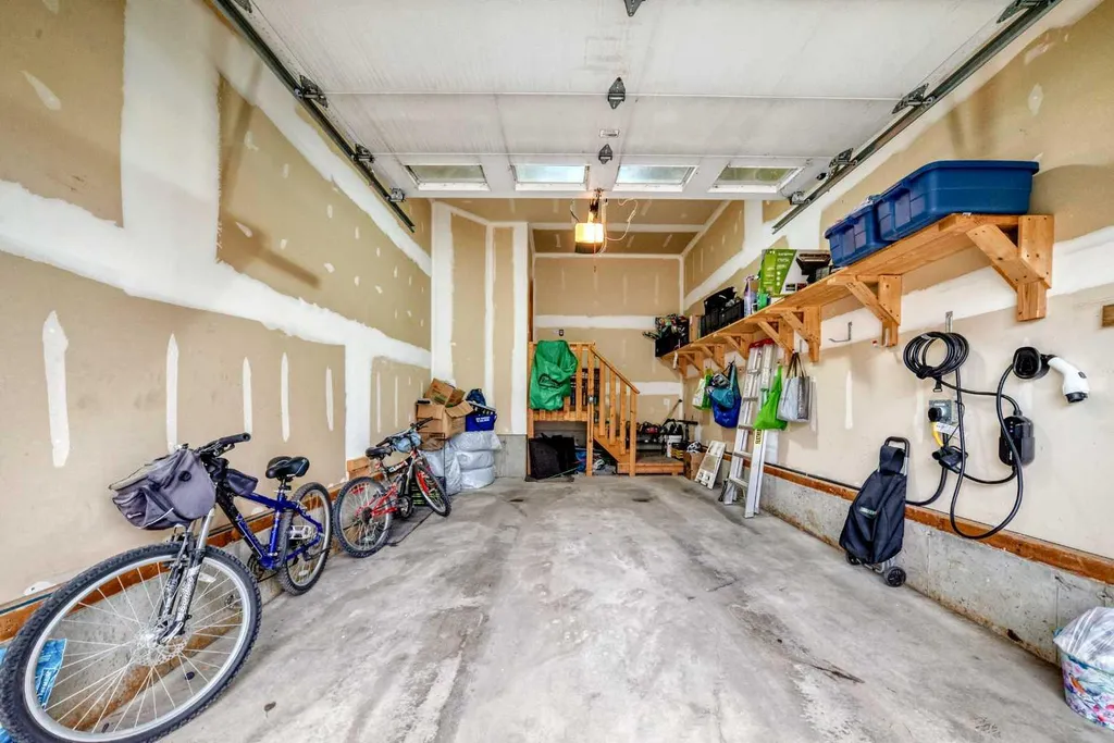 109 New Brighton Park SE Calgary AB T2Z 1B2