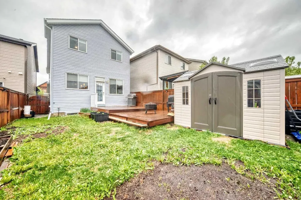 109 New Brighton Park SE Calgary AB T2Z 1B2