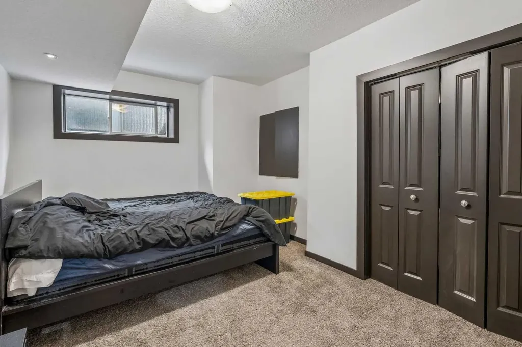 183 Rainbow Falls Drive Chestermere AB T1X0A7