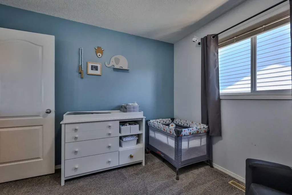 308 Tartan Circle W Lethbridge AB T1J 0Z1
