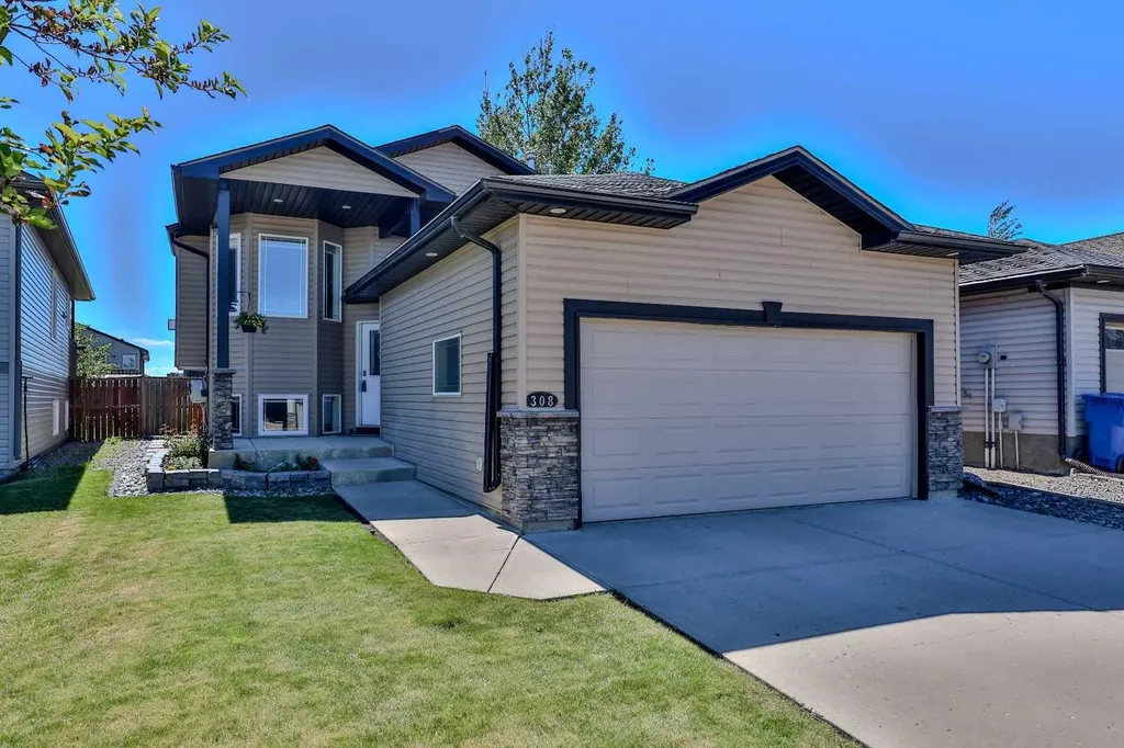308 Tartan Circle W Lethbridge AB T1J 0Z1