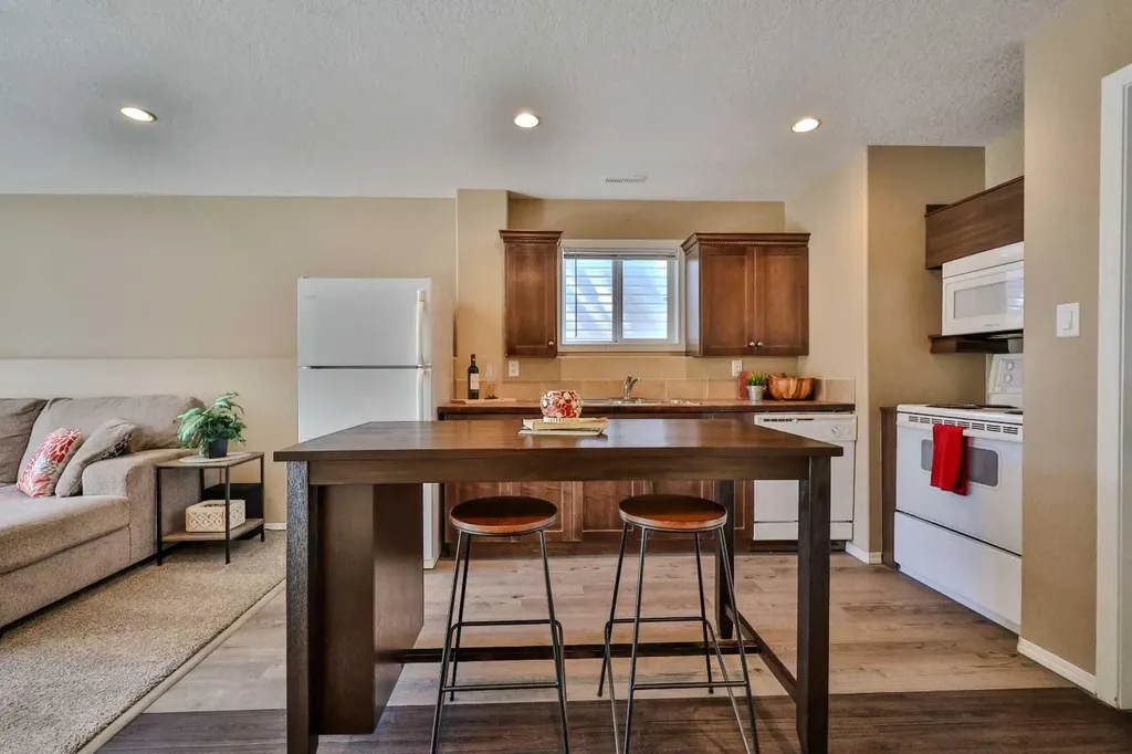 308 Tartan Circle W Lethbridge AB T1J 0Z1