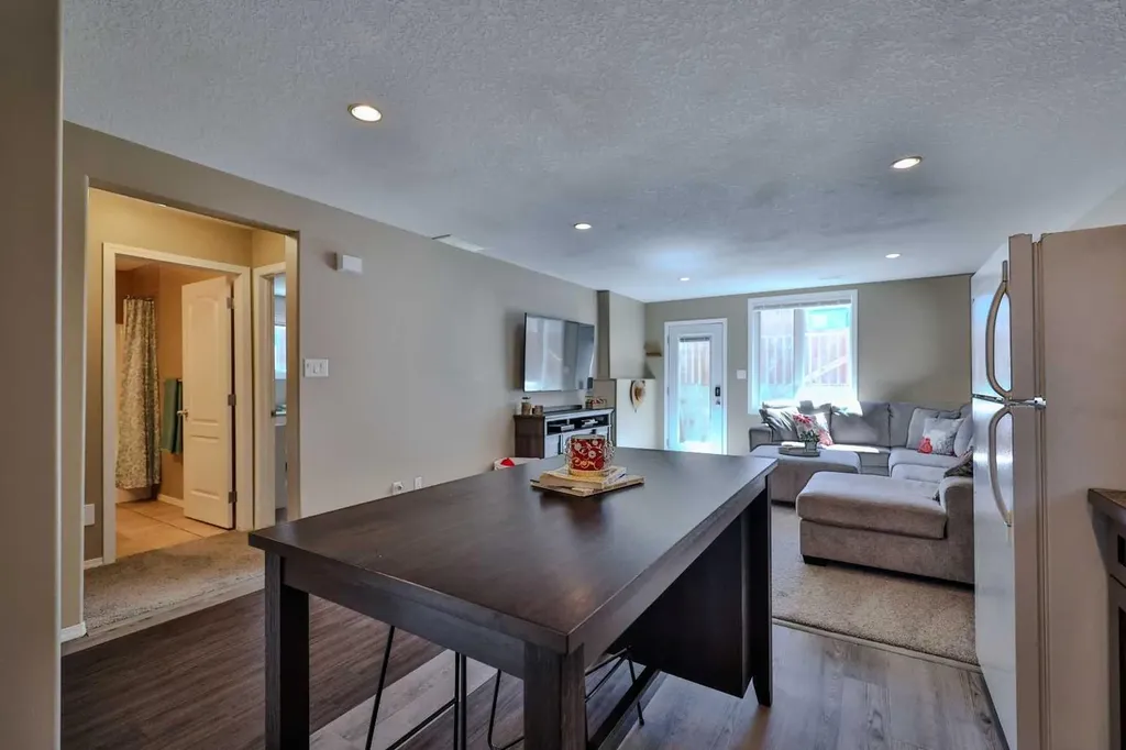 308 Tartan Circle W Lethbridge AB T1J 0Z1
