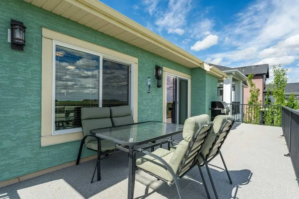 178 Muirfield Boulevard Lyalta AB T0J 1Y1