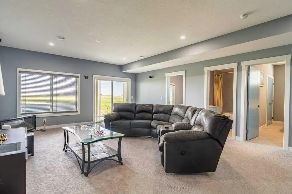 178 Muirfield Boulevard Lyalta AB T0J 1Y1