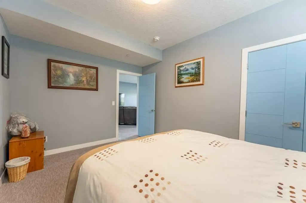 178 Muirfield Boulevard Lyalta AB T0J 1Y1