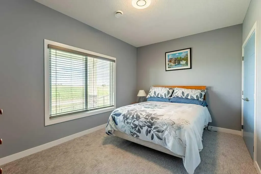 178 Muirfield Boulevard Lyalta AB T0J 1Y1