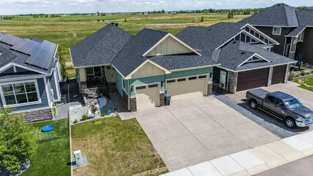 178 Muirfield Boulevard Lyalta AB T0J 1Y1