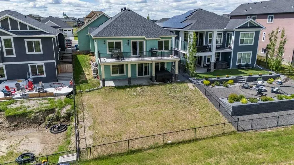178 Muirfield Boulevard Lyalta AB T0J 1Y1