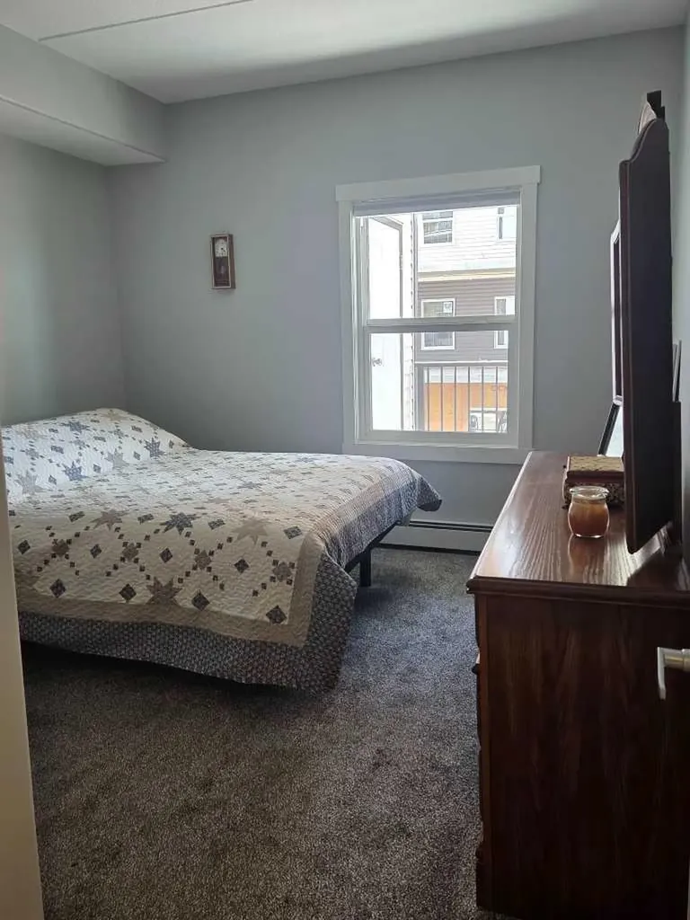 499 Meadow Lake Court E Brooks AB T1R 0Y7