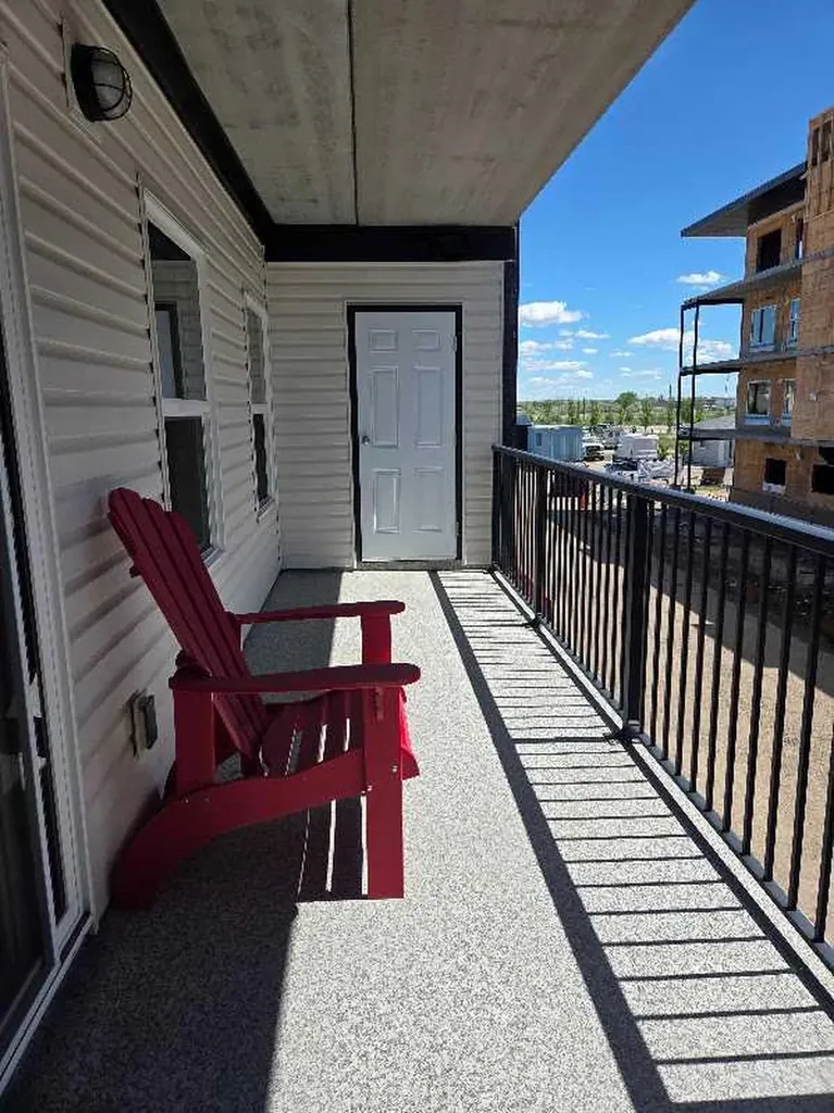 499 Meadow Lake Court E Brooks AB T1R 0Y7
