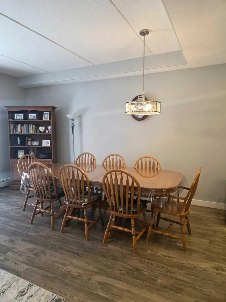 499 Meadow Lake Court E Brooks AB T1R 0Y7