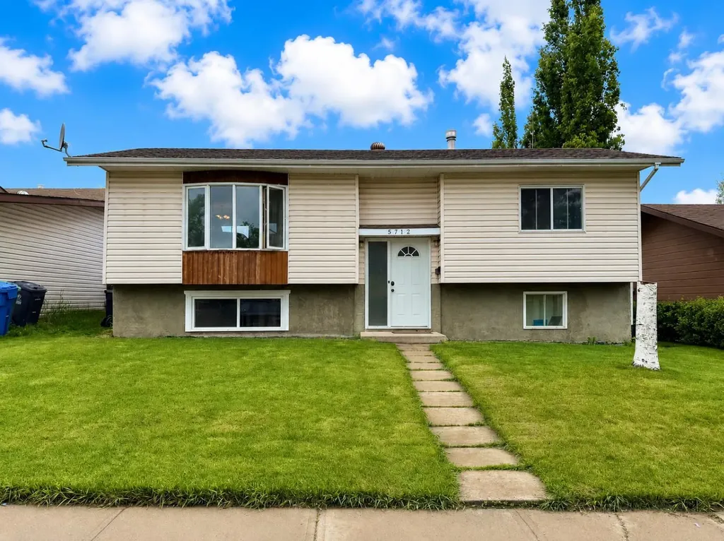 5712 55 Street Rocky Mountain House AB T4T 1J7