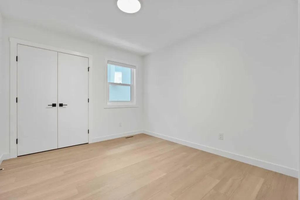 3432 Richmond Road SW Calgary AB T3E 4N6