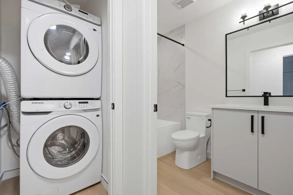 3432 Richmond Road SW Calgary AB T3E 4N6