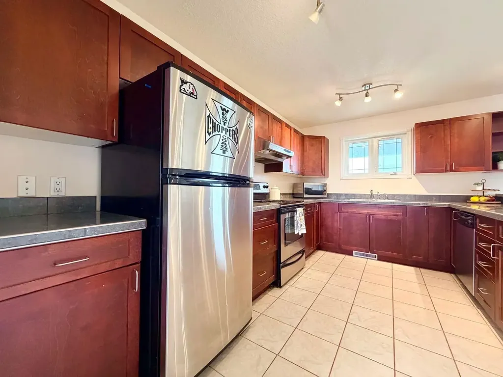 4611 44 Street Rycroft AB T0H3A0