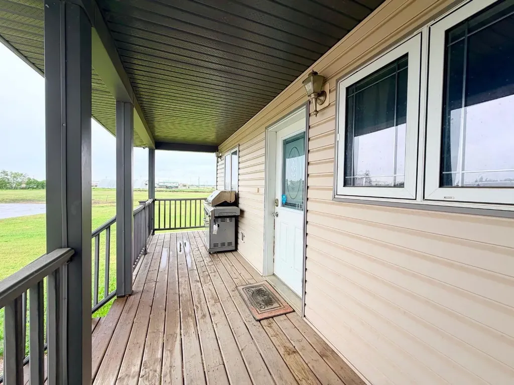 4611 44 Street Rycroft AB T0H3A0