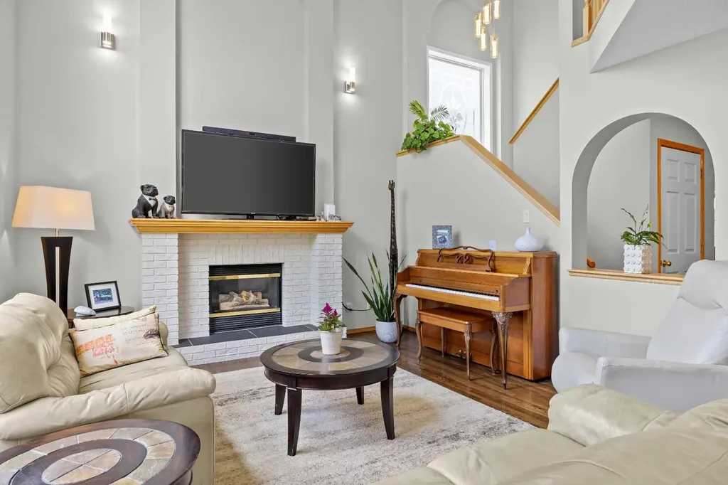 50 Tuscany Hills Terrace NW Calgary AB T3L 2G7