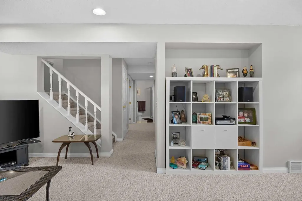 50 Tuscany Hills Terrace NW Calgary AB T3L 2G7