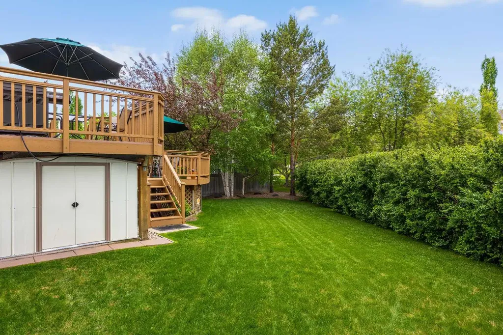 50 Tuscany Hills Terrace NW Calgary AB T3L 2G7