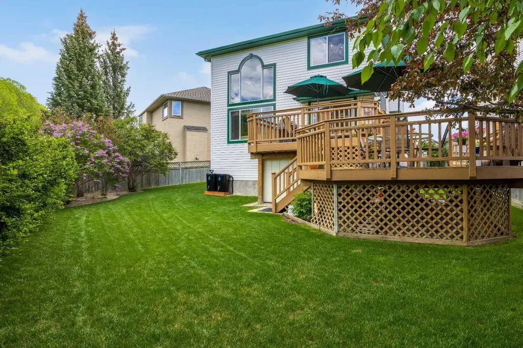 50 Tuscany Hills Terrace NW Calgary AB T3L 2G7