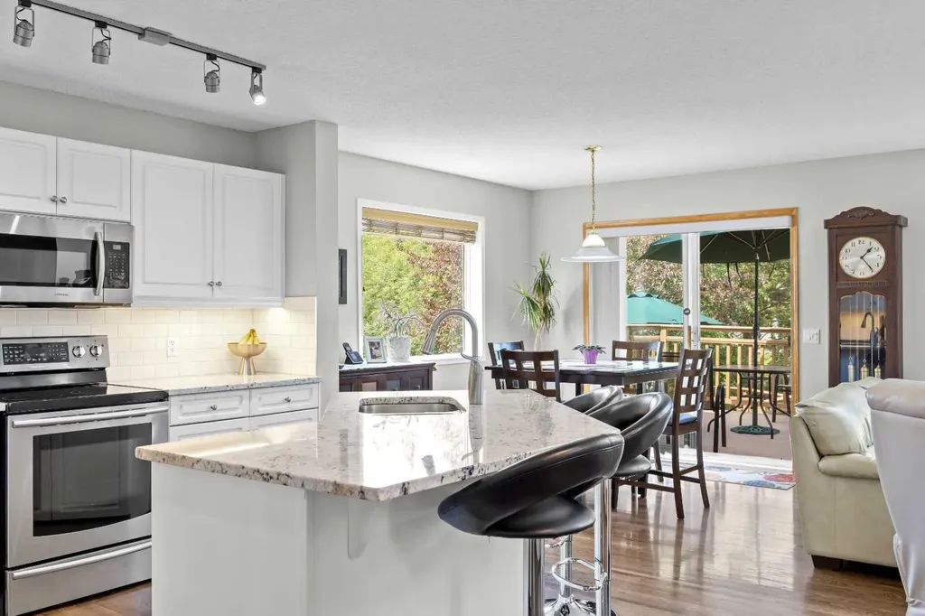 50 Tuscany Hills Terrace NW Calgary AB T3L 2G7