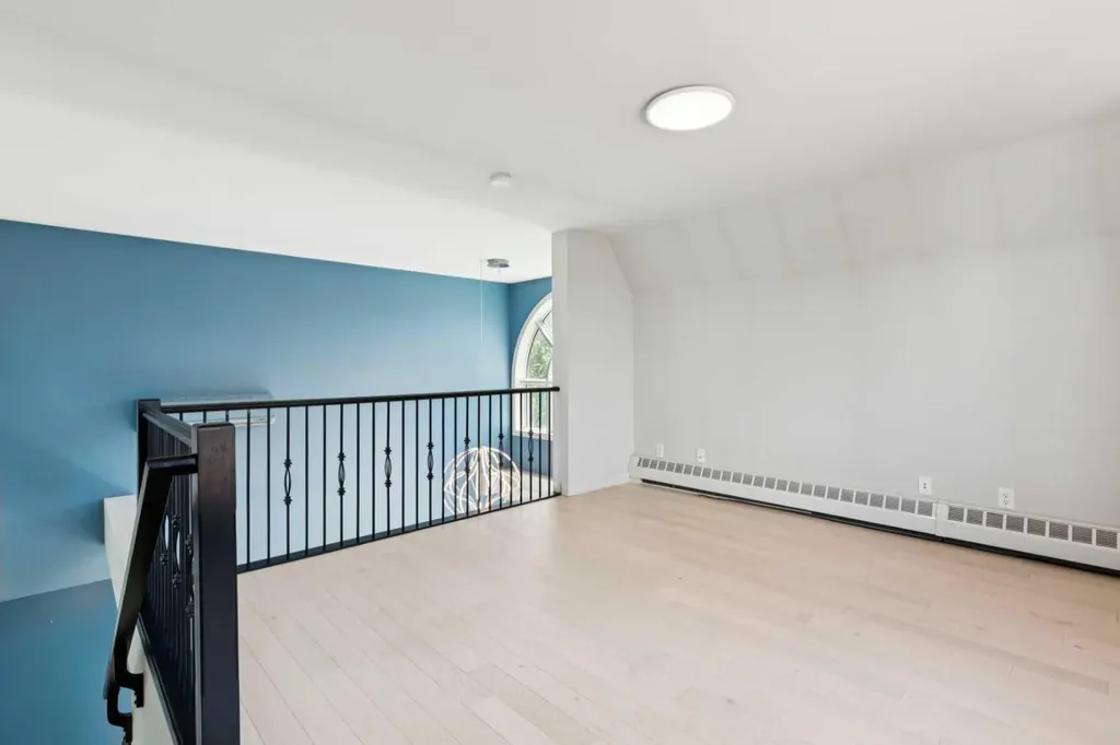 1730 5a Street SW Calgary AB T2S 2E9