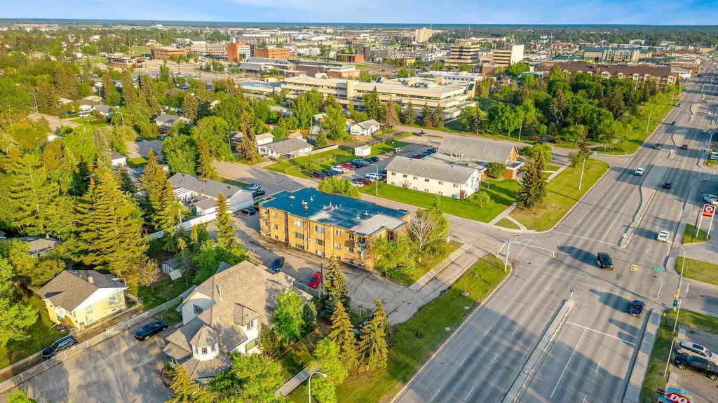 9932 105 Avenue Grande Prairie AB T8V1G9