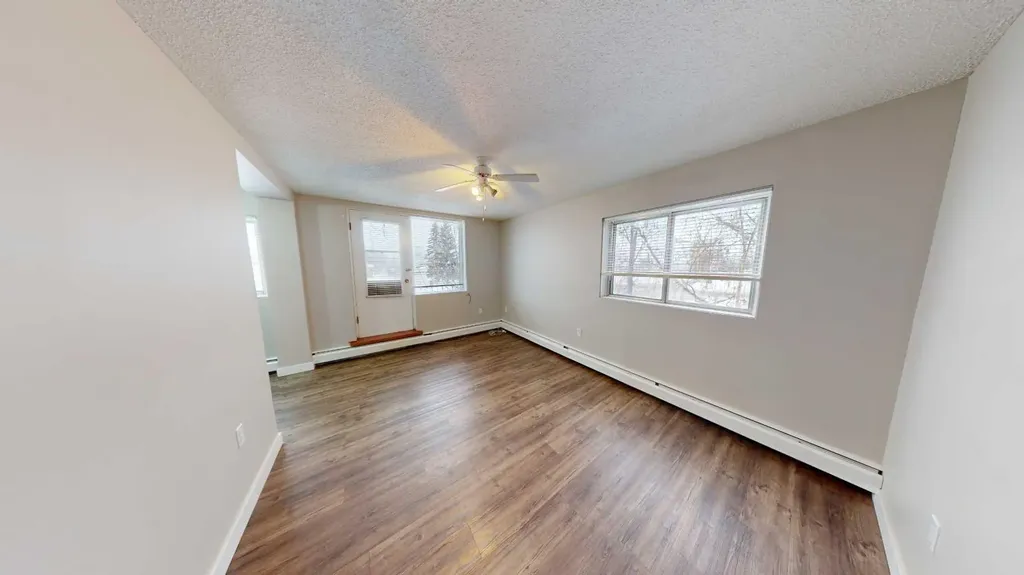 9932 105 Avenue Grande Prairie AB T8V1G9