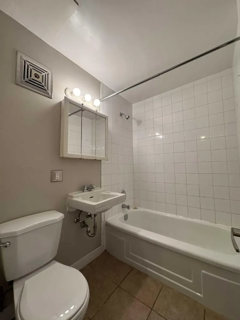 9932 105 Avenue Grande Prairie AB T8V1G9