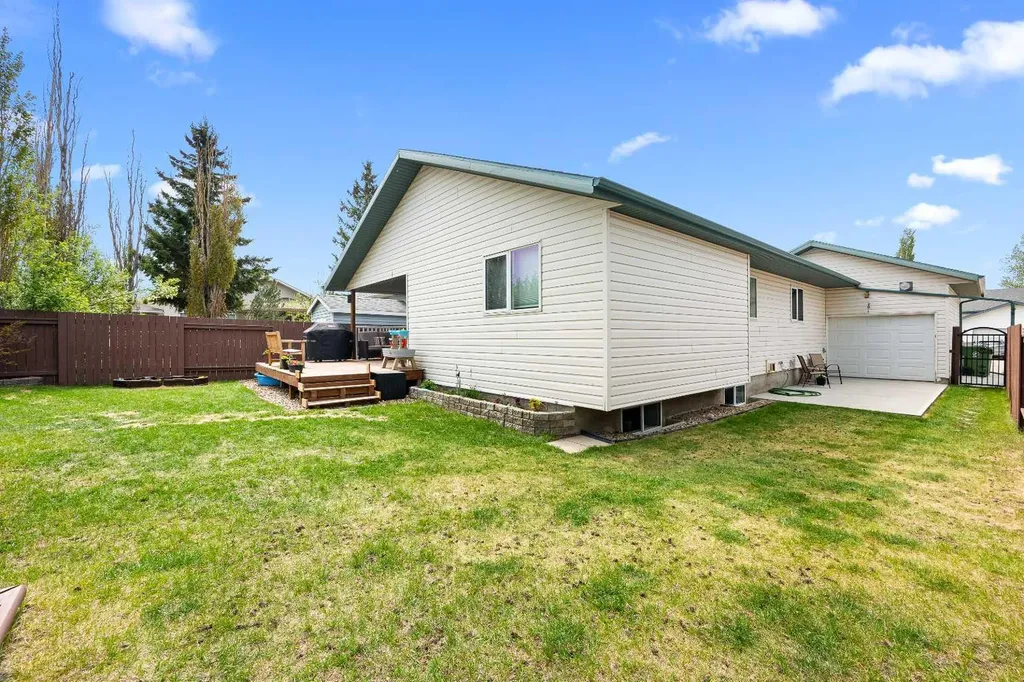 3307 61 Avenue Lloydminster AB T9V 2T7