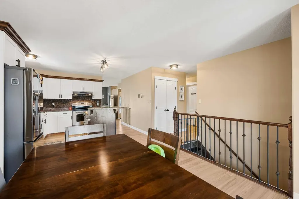 3307 61 Avenue Lloydminster AB T9V 2T7