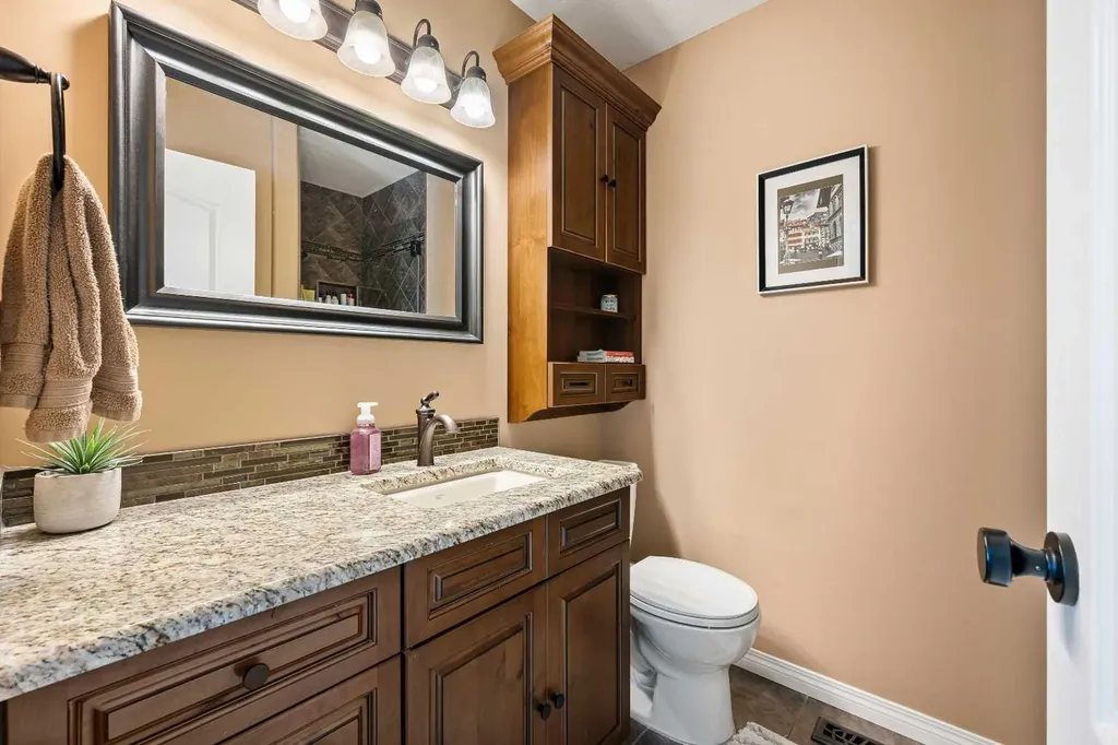 3307 61 Avenue Lloydminster AB T9V 2T7