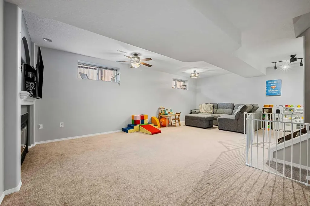 3307 61 Avenue Lloydminster AB T9V 2T7