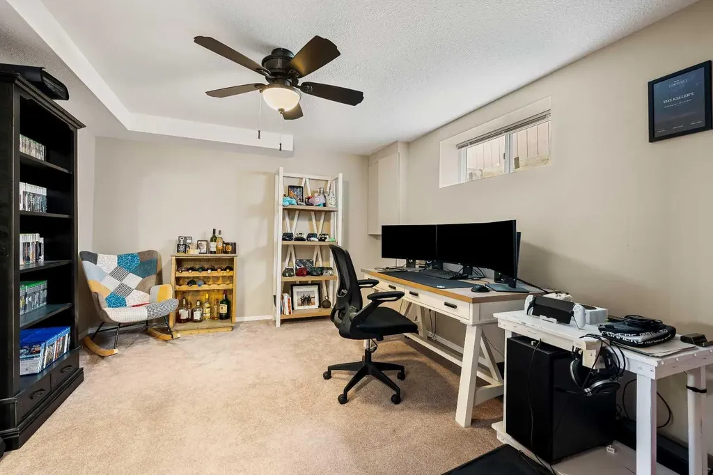3307 61 Avenue Lloydminster AB T9V 2T7