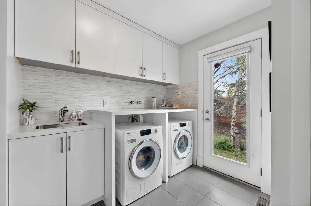 168 Posthill Drive SW Calgary AB T3H 0J1