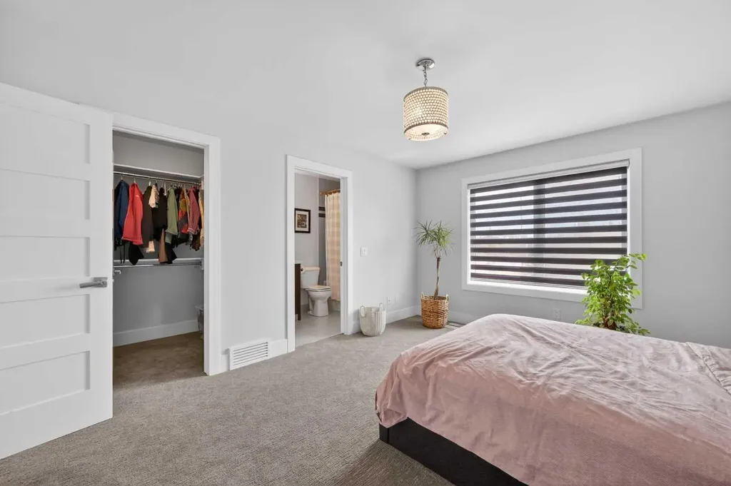 168 Posthill Drive SW Calgary AB T3H 0J1