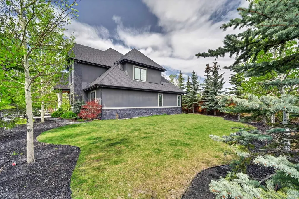 168 Posthill Drive SW Calgary AB T3H 0J1