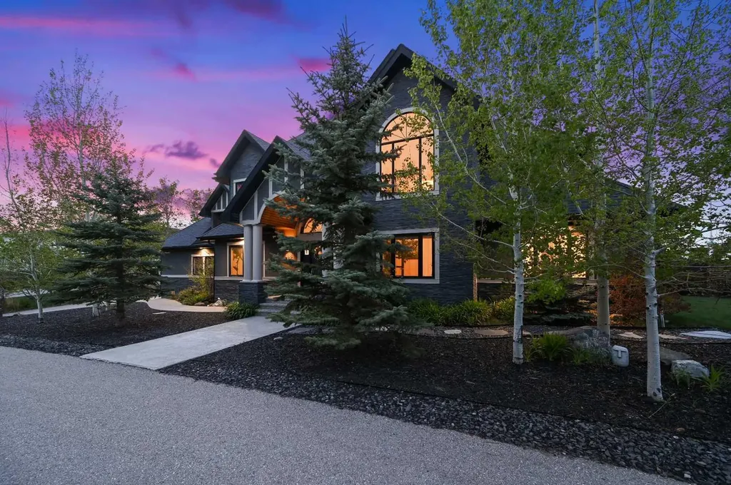 168 Posthill Drive SW Calgary AB T3H 0J1