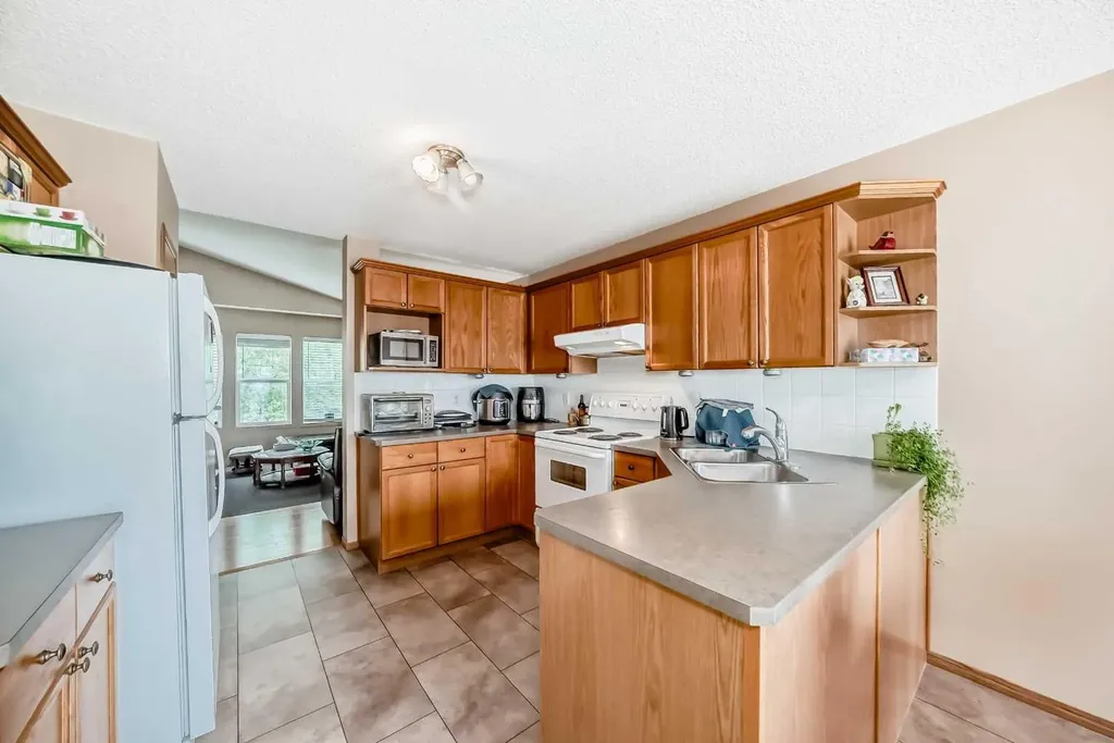 27 Covepark Drive NE Calgary AB T3K5T6