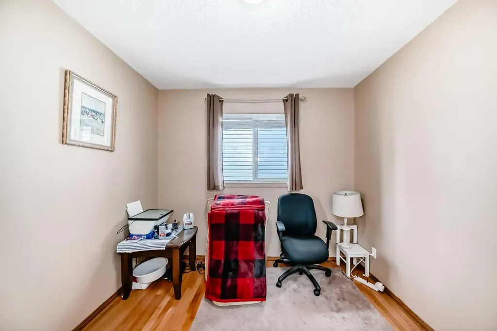 27 Covepark Drive NE Calgary AB T3K5T6