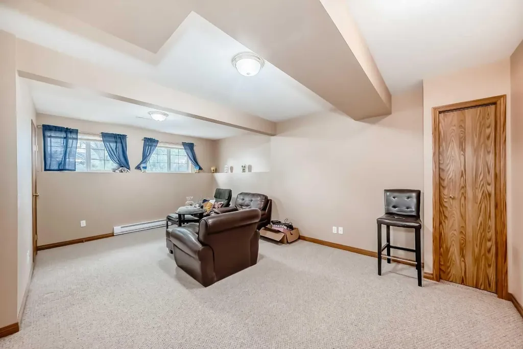 27 Covepark Drive NE Calgary AB T3K5T6