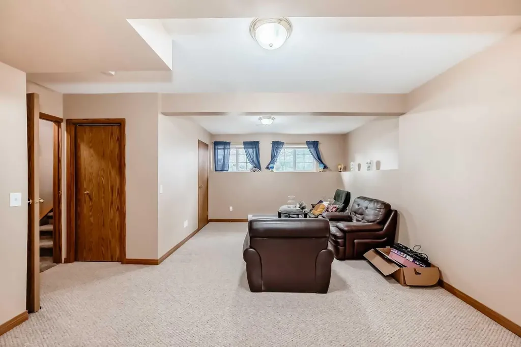 27 Covepark Drive NE Calgary AB T3K5T6