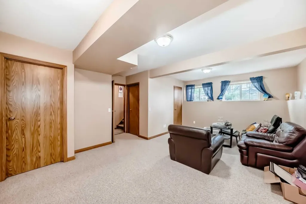 27 Covepark Drive NE Calgary AB T3K5T6