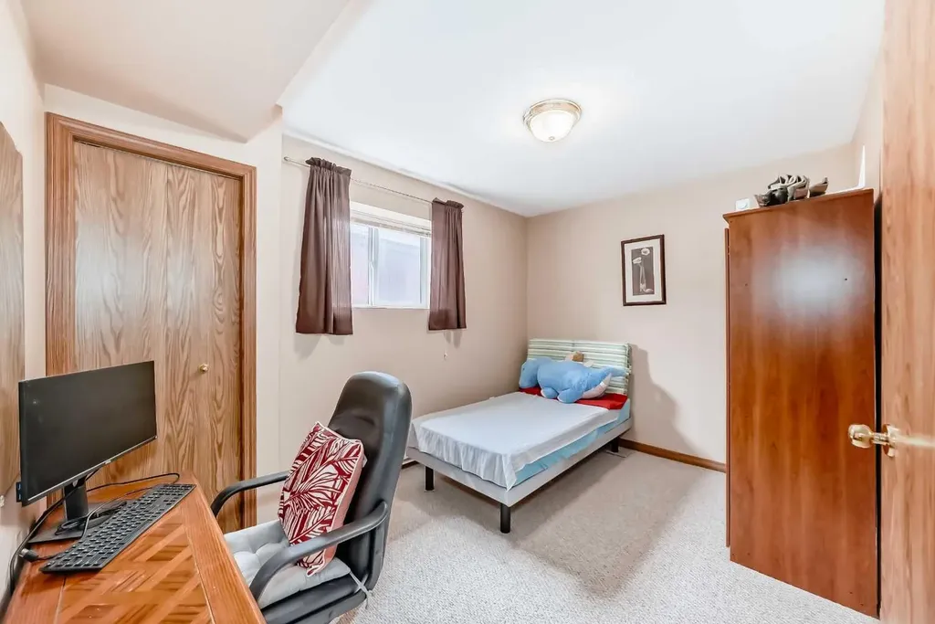 27 Covepark Drive NE Calgary AB T3K5T6