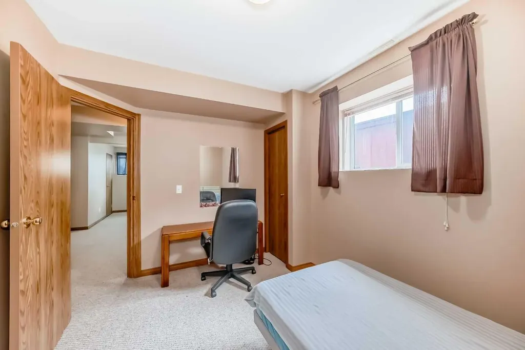 27 Covepark Drive NE Calgary AB T3K5T6