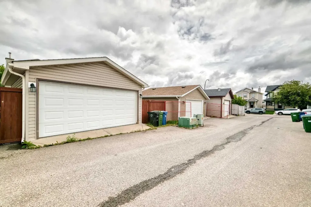 27 Covepark Drive NE Calgary AB T3K5T6