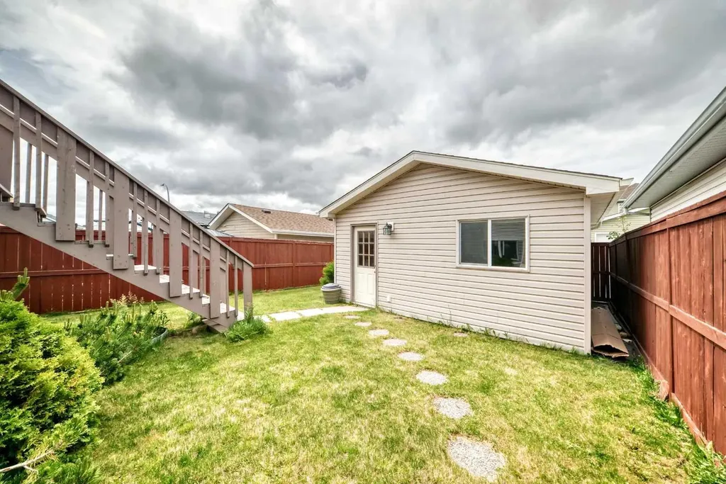 27 Covepark Drive NE Calgary AB T3K5T6