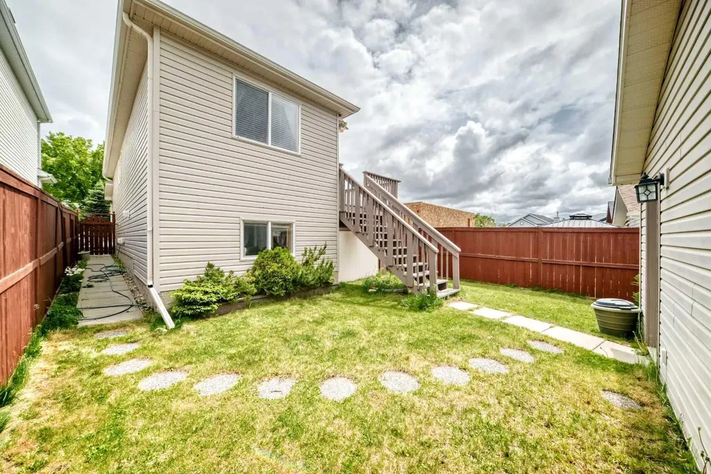 27 Covepark Drive NE Calgary AB T3K5T6